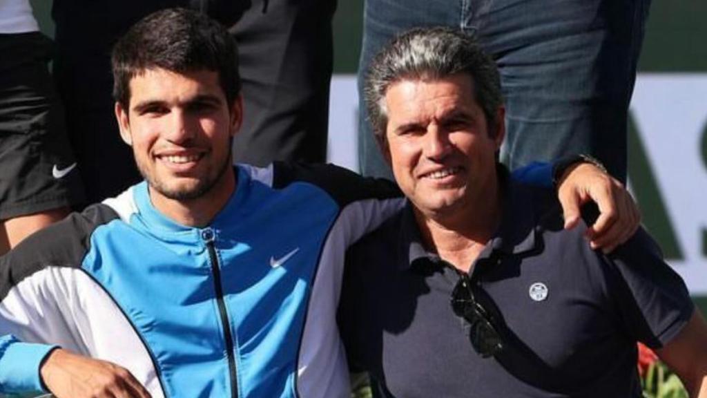 Carlos Alcaraz, junto a su padre, Carlos Alcaraz González