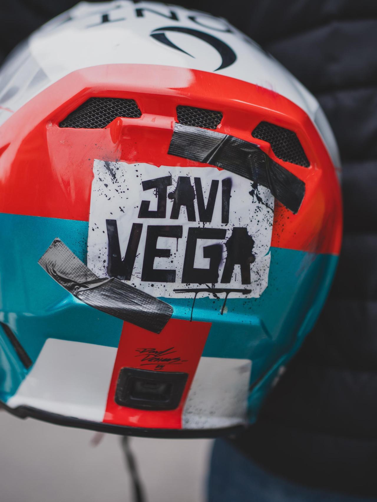 El casco de Javi Vega, piloto del Dakar.