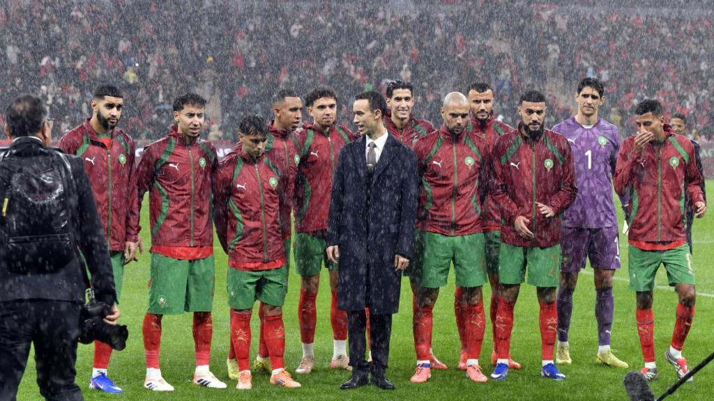 Jugadores marroquíes con el Príncipe Moulay El Hassan