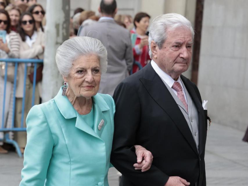 Teresa de Borbón-Dos Sicilias y Borbón-Parma y su marido, Iñigo Moreno de Artega.