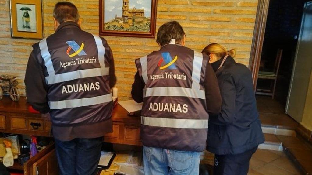 Agentes de la Agencia Tributaria.