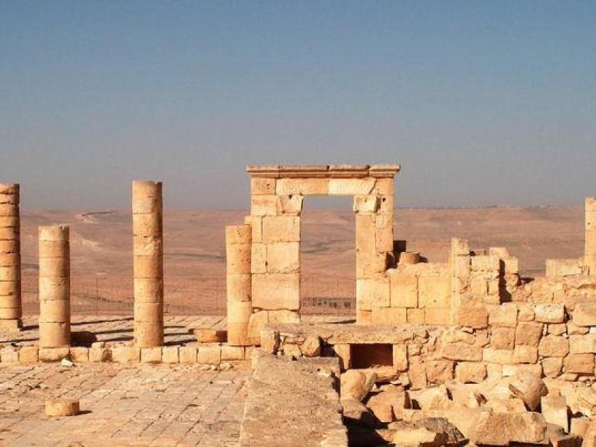 Vista de Tell Avdat en el desierto de Negev.