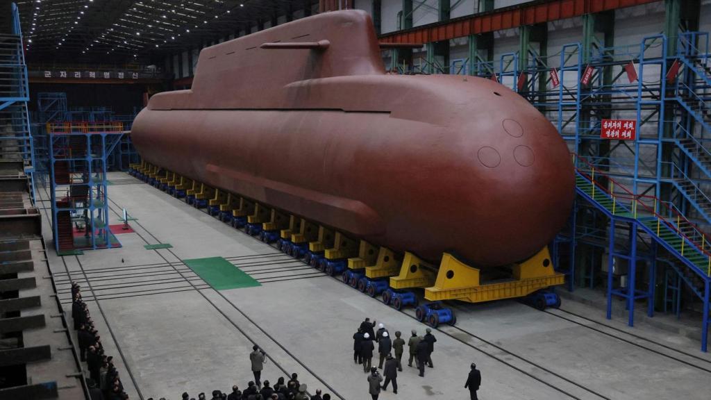 Imágenes del primer submarino nuclear de Corea del Norte
