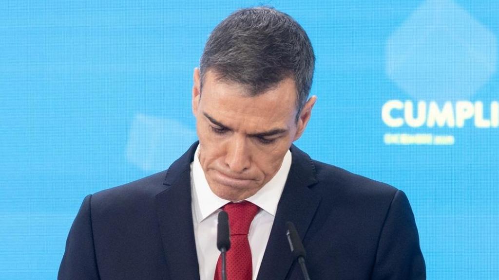 El presidente del Gobierno, Pedro Sánchez, durante una rueda de prensa, en el Palacio de la Moncloa.