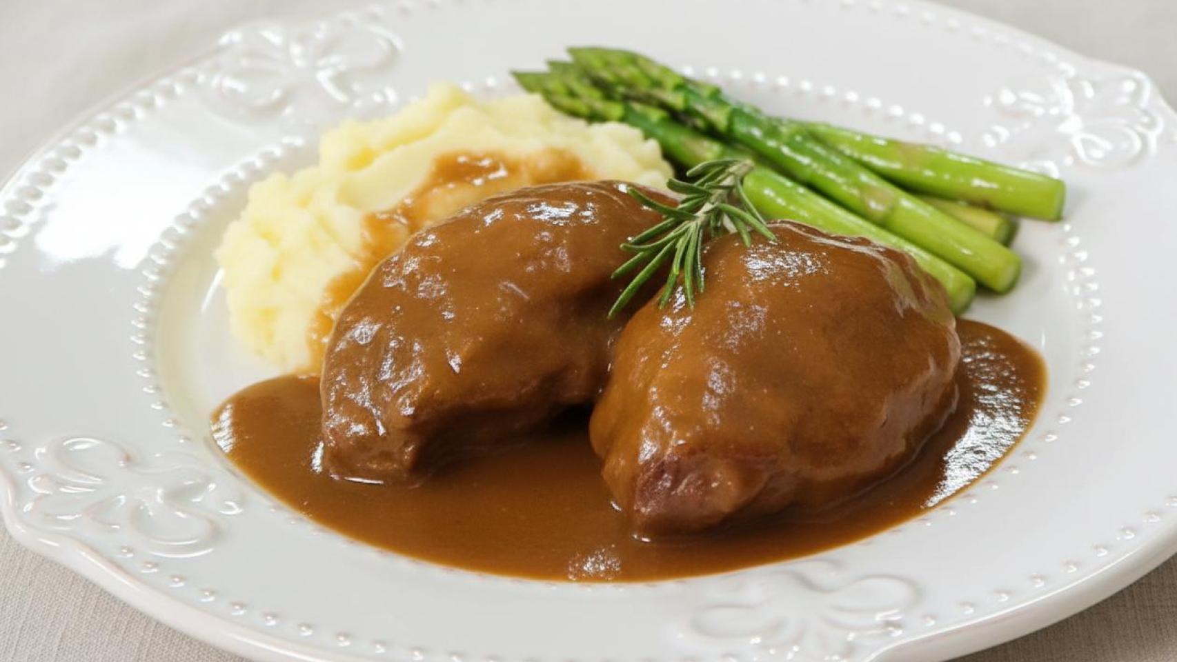 Plato de carrilleras en salsa.