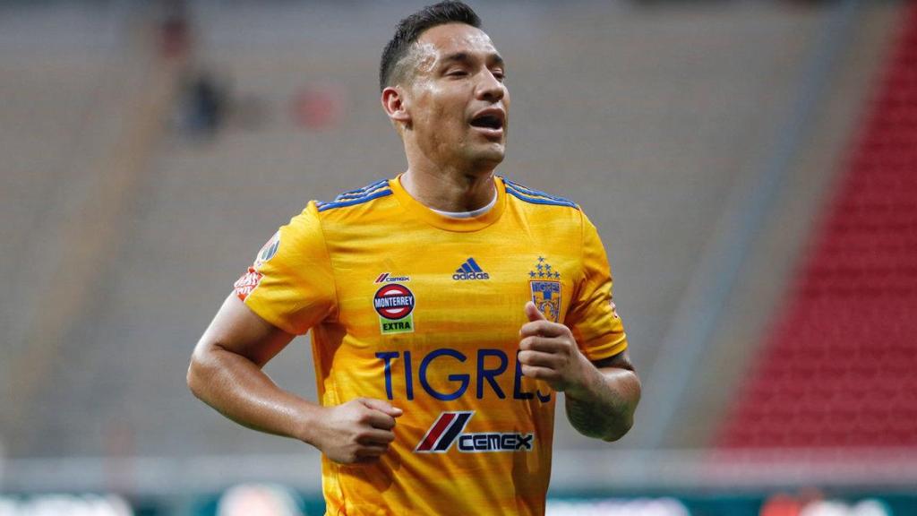 Jesús Dueñas, durante un partido con Tigres.