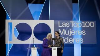 Mercedes Wullich y Cruz Sánchez de Lara durante la gala de la XII edición de 'Las Top 100'.