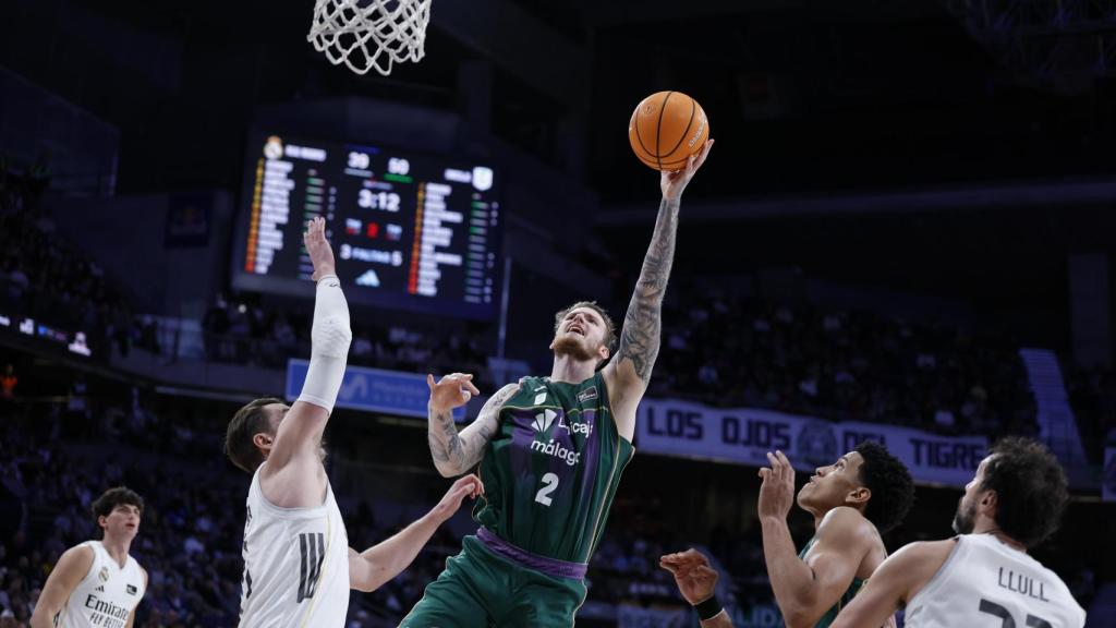 Olek Balcerowski durante el Real Madrid vs. Unicaja de la Liga Endesa.