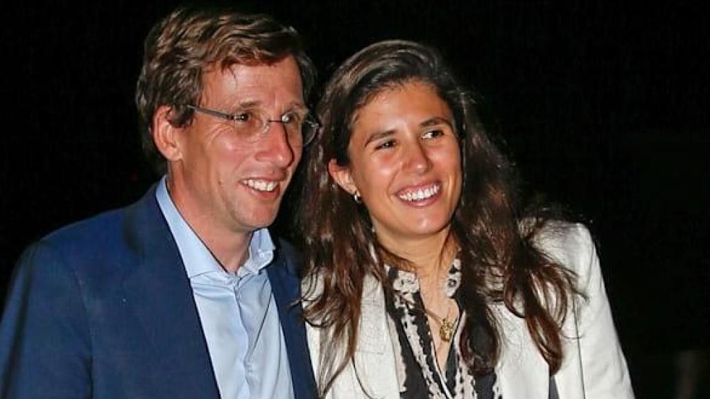 José Luis Martínez-Almeida y Teresa Urquijo en una fotografía de archivo.