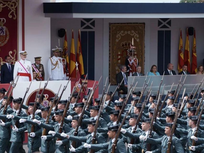 El rey Felipe VI preside el desfile del Día de las Fuerzas Armadas 2025 en Santa Cruz de Tenerife.