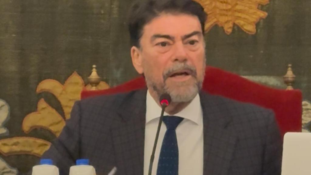 El alcalde de Alicante, Luis Barcala, en la defensa de las cuentas para 2026.