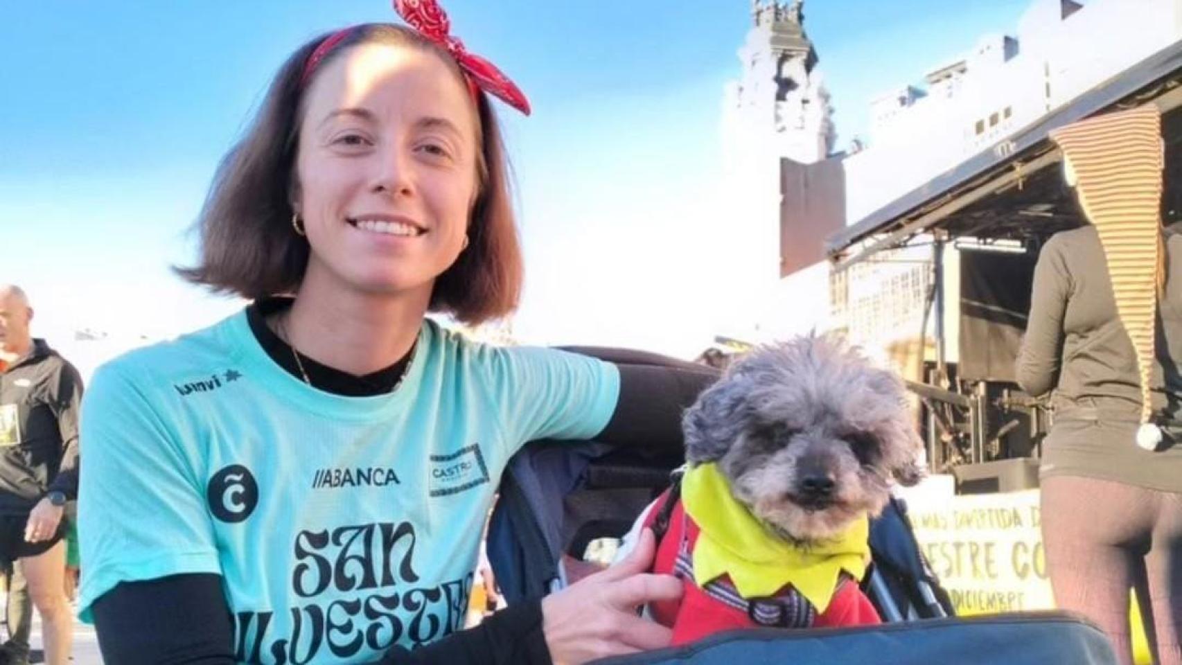La dueña de Totó, el perro que corrió la Can Silvestre de A Coruña con 20 años: Lo recuerdas siempre