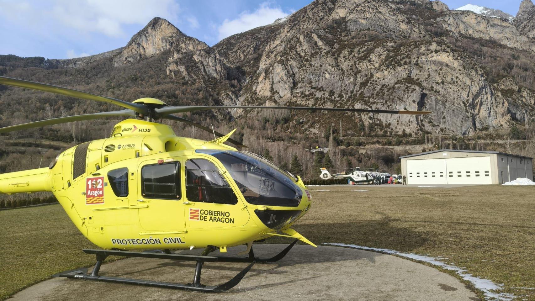 El helicóptero del 112 movilizado en el balneario de Panticosa