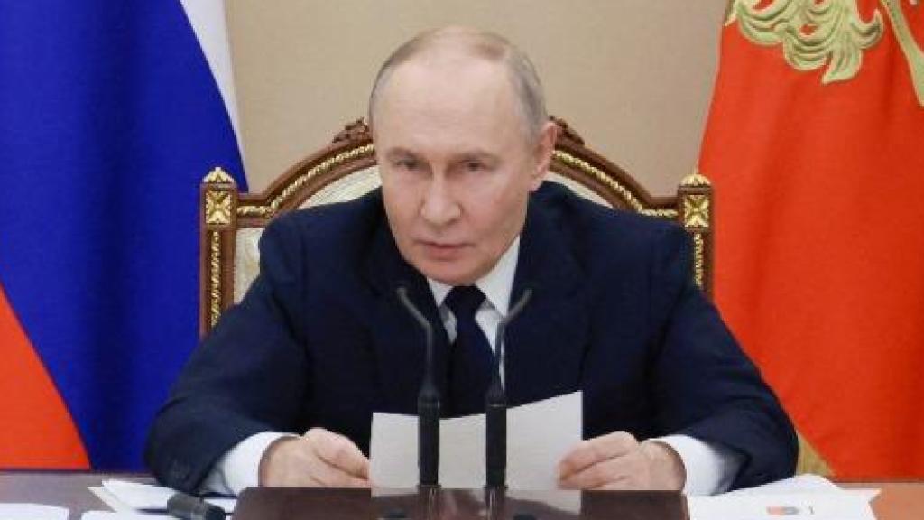 El presidente ruso, Vladimir Putin, preside una reunión sobre la operación militar especial en medio del actual conflicto entre Rusia y Ucrania en Moscú, Rusia, el 29 de diciembre de 2025.