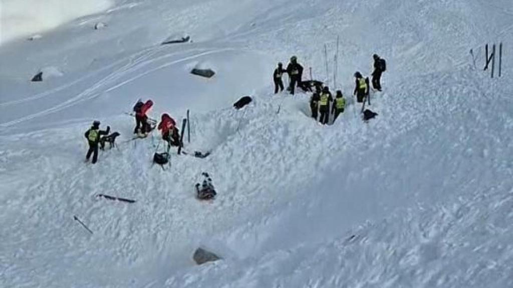 Imagen del recate con tres fallecidos en un alud en Panticosa