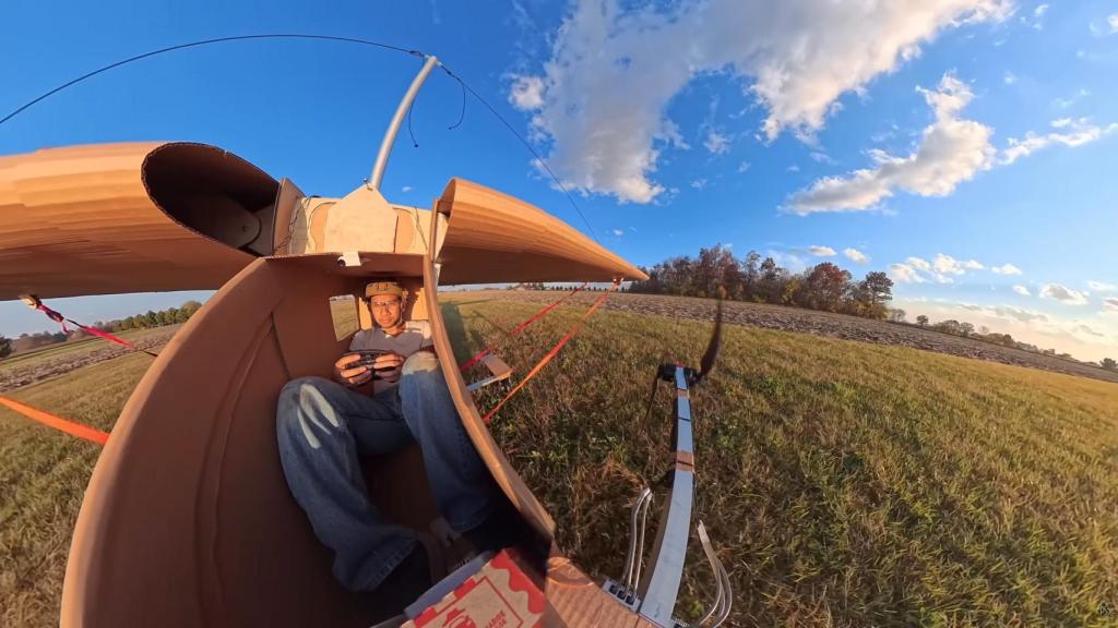 Sripol a bordo del avión.