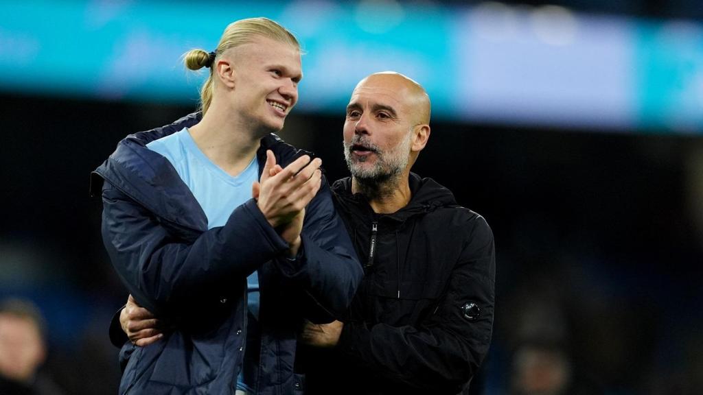 Haaland, con Pep Guardiola tras un partido del Manchester City