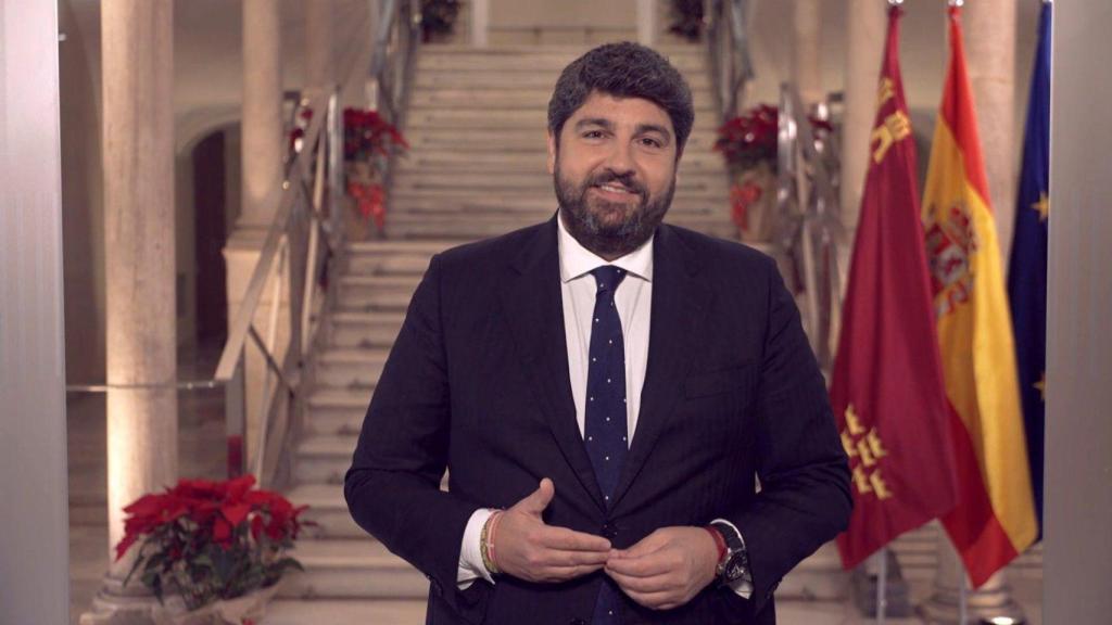 Fernando López Miras, este martes, en el Palacio de San Esteban, ofreciendo su discurso institucional de fin de año.