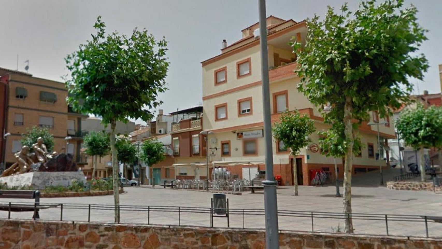 Panorámica de la plaza Waldo Ferrer, en Almadén (Ciudad Real).