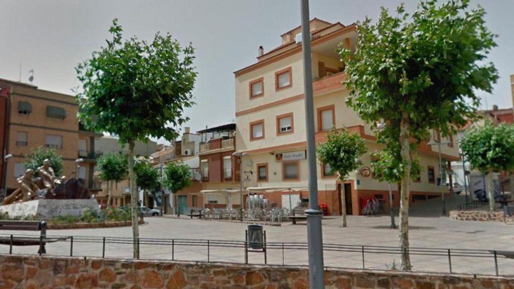 Panorámica de la plaza Waldo Ferrer, en Almadén (Ciudad Real).