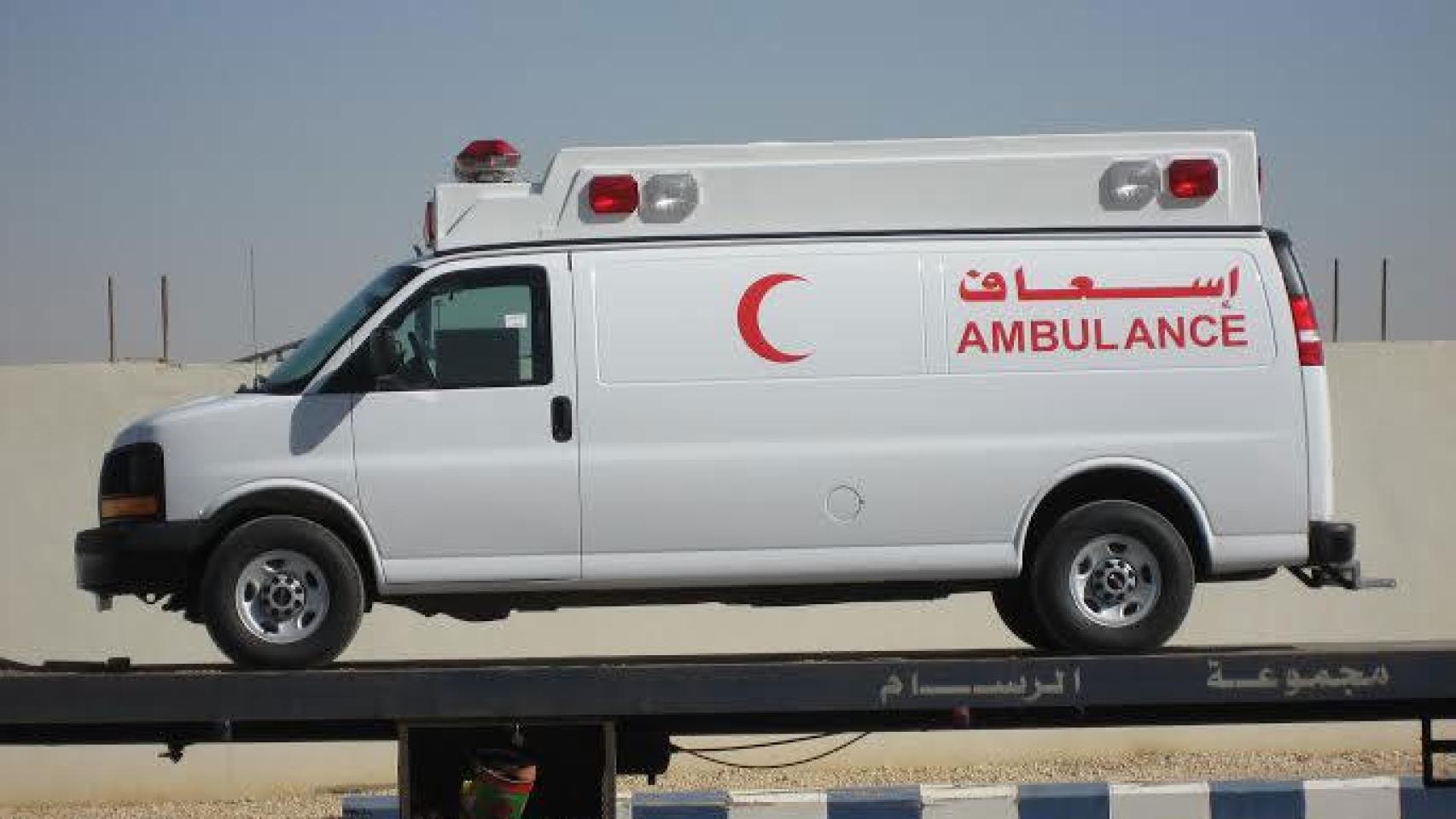 Ambulancia en una carretera de Arabia Saudí.