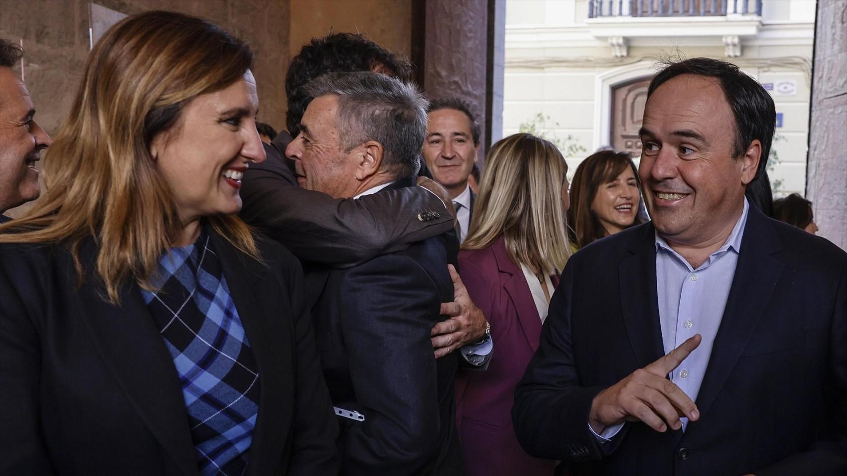 María José Catalá y Juanfran Pérez Llorca. Rober Solsona / EP