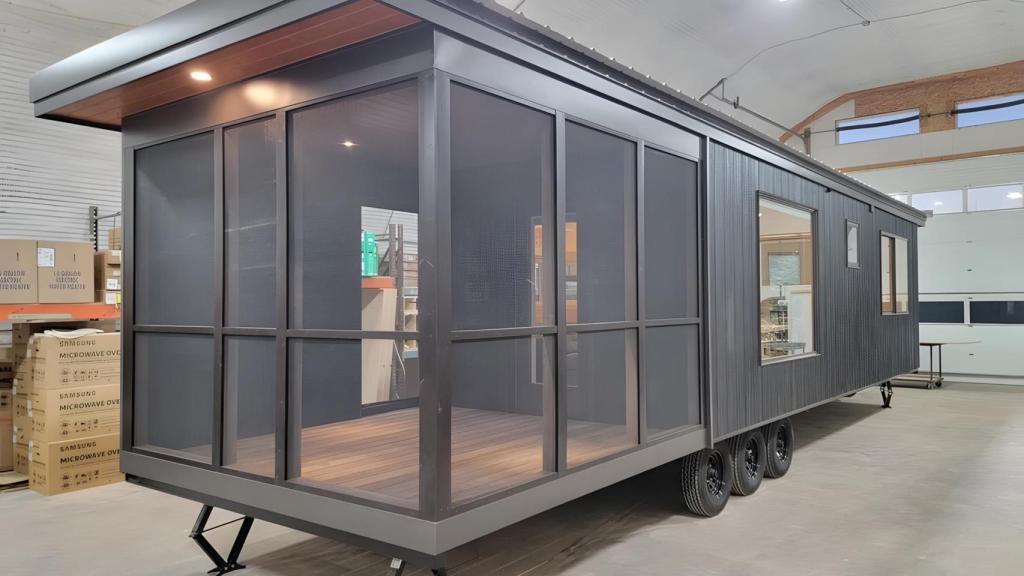 Minicasa remolcable de menos de 100.000 dólares.