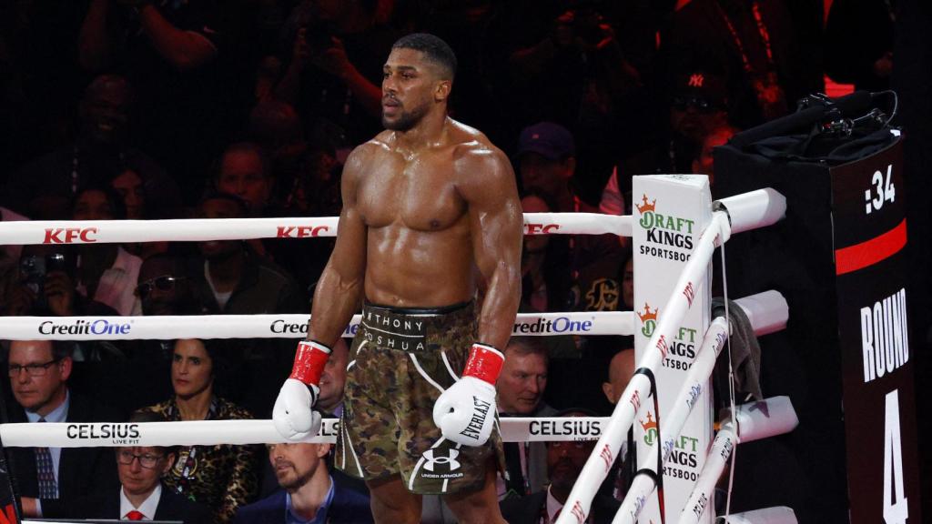Anthony Joshua, durante su pelea contra Jake Paul