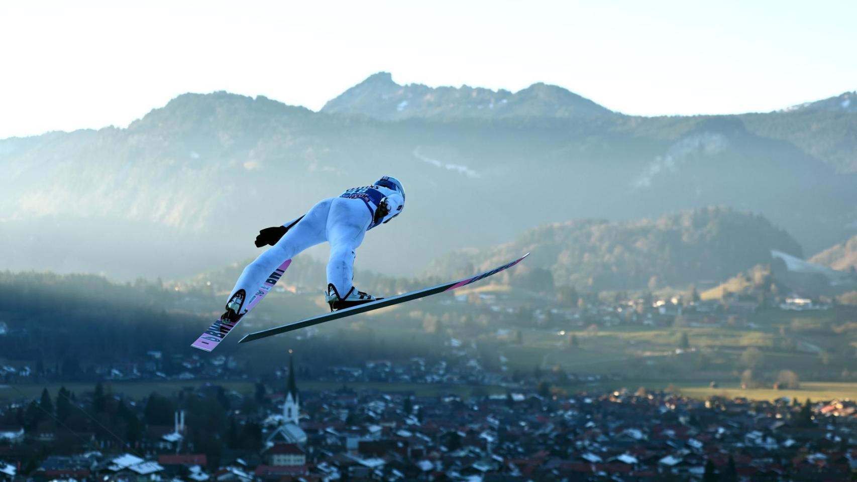 Johann Andre Forfang, de Noruega, en un entrenamiento.