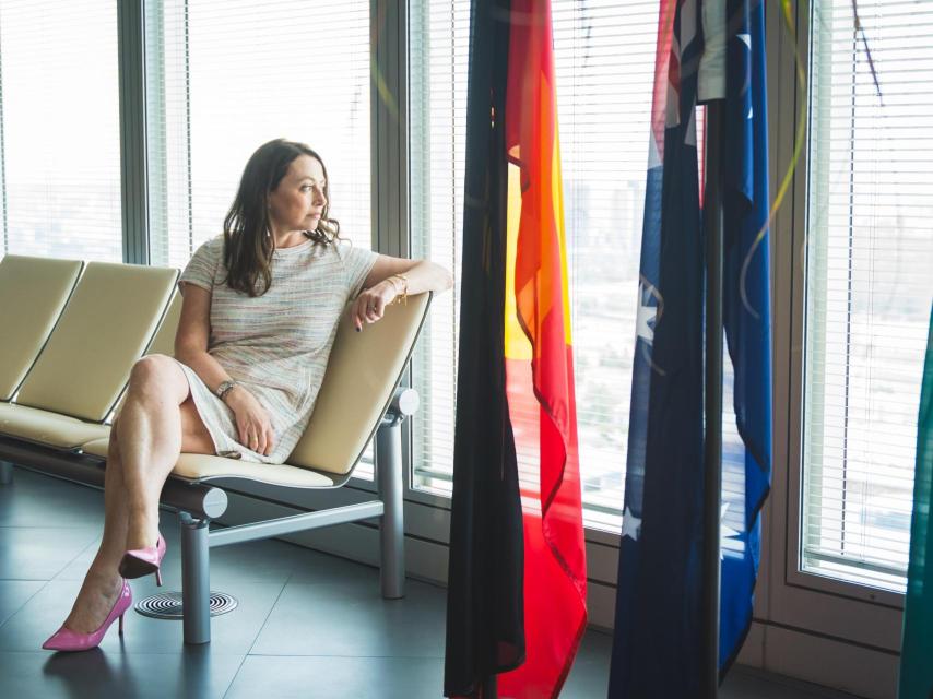 La diplomática es abogada de formación.