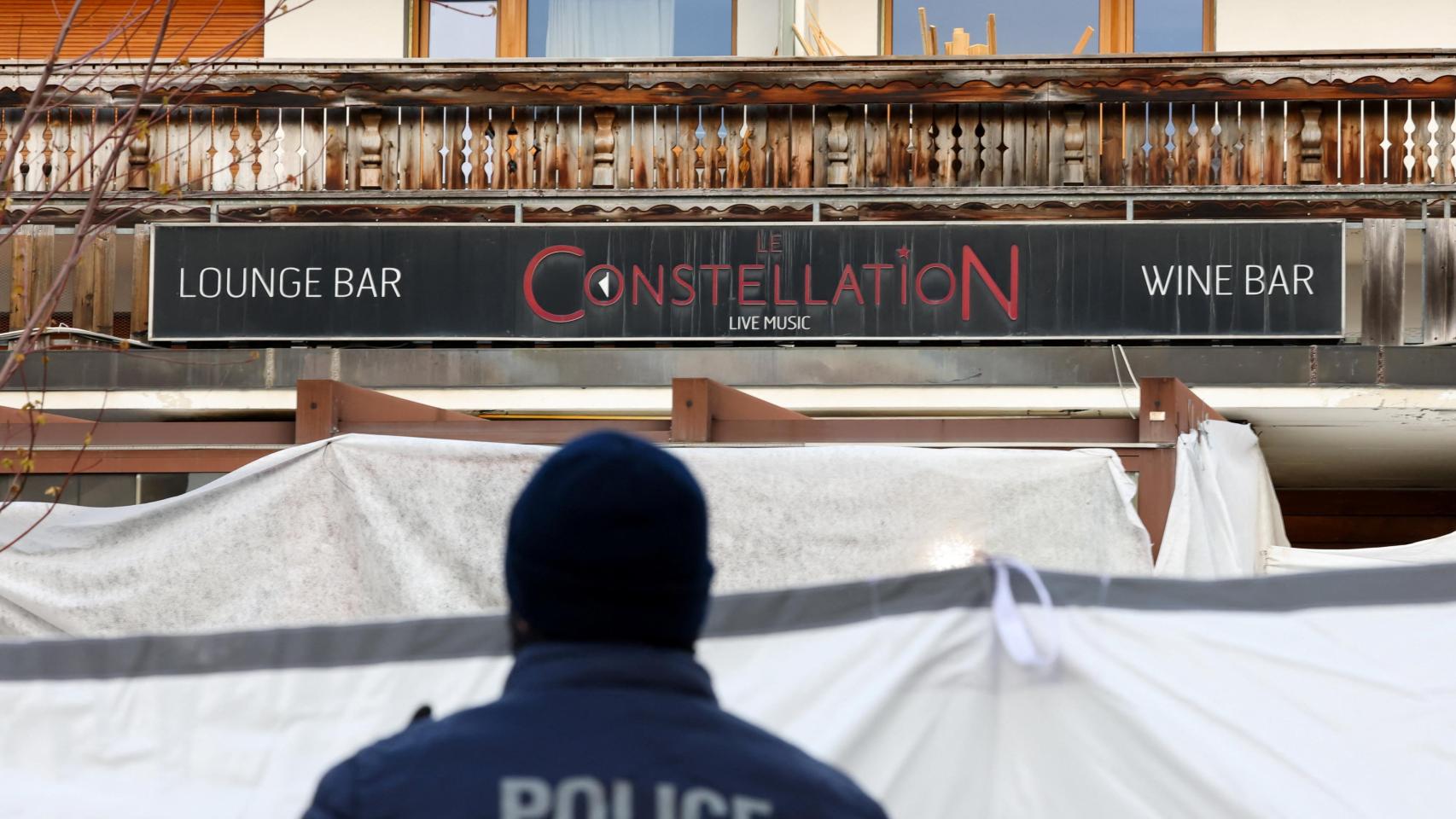 Fachada de Le Constellation, el bar de Crans Montana donde se produjo la tragedia.