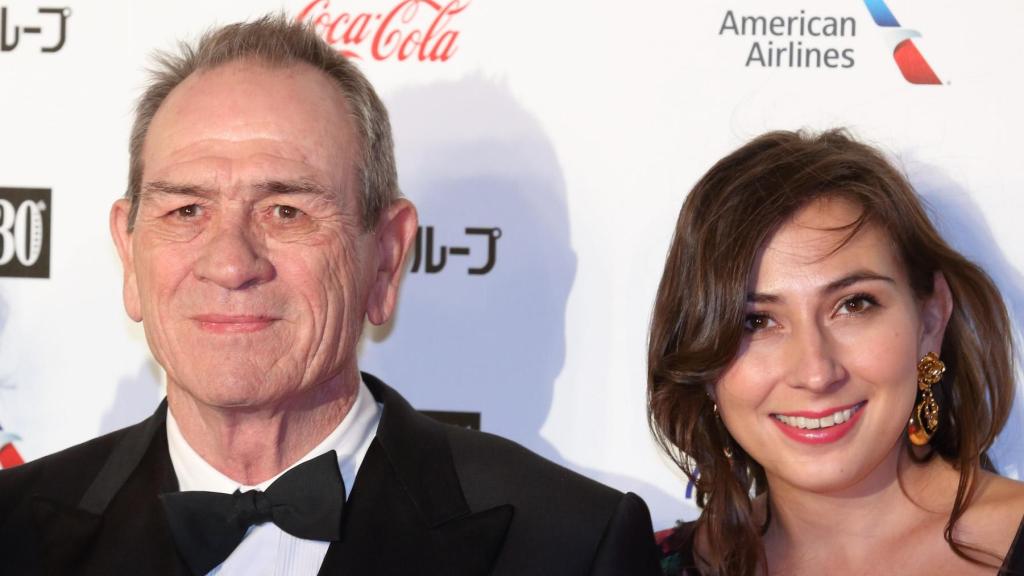 Tommy Lee Jones com sua filha Victoria Jones.