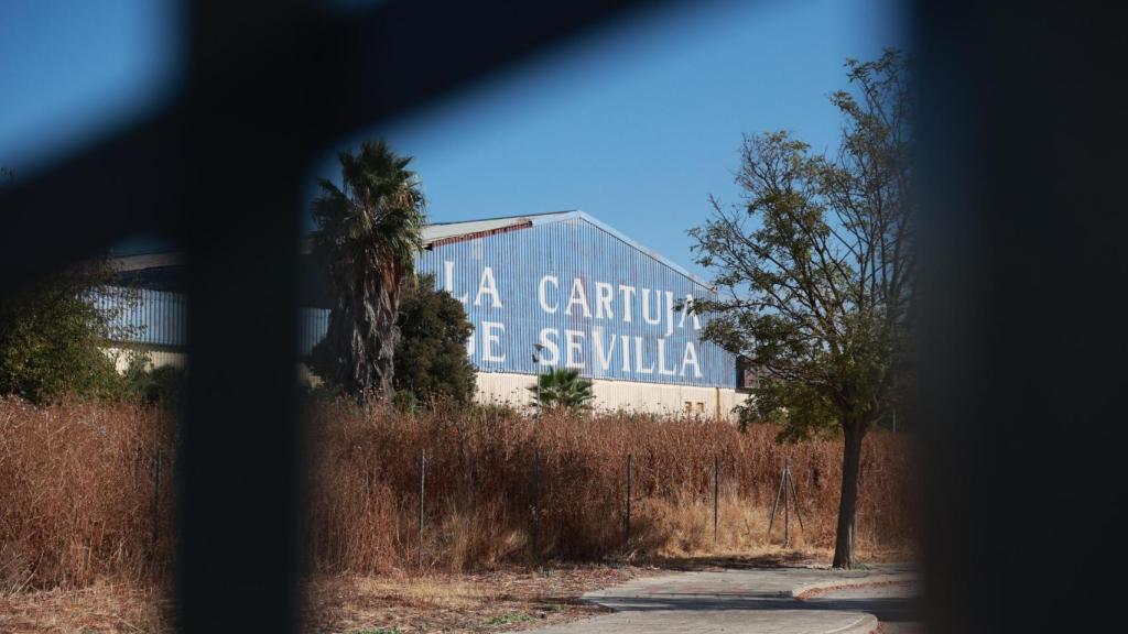Imagen del exterior de la fábrica La Cartuja.