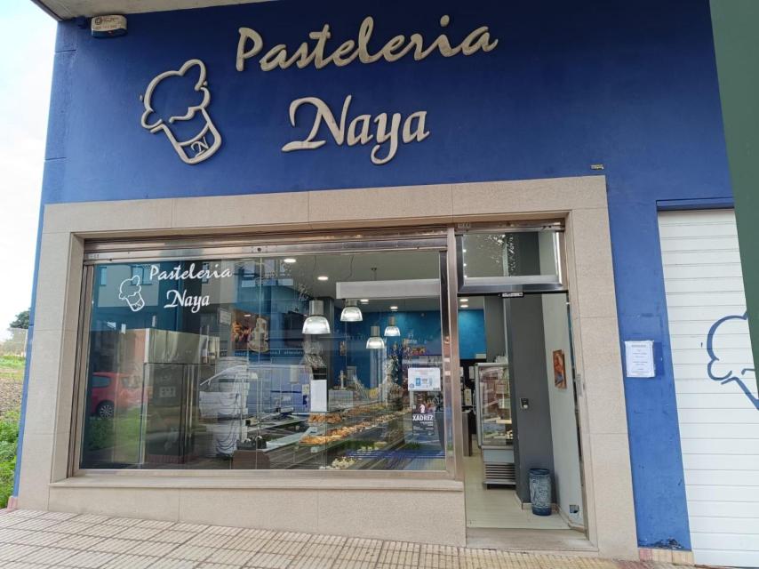 Exterior de la Pastelería Naya, en Vilaboa.