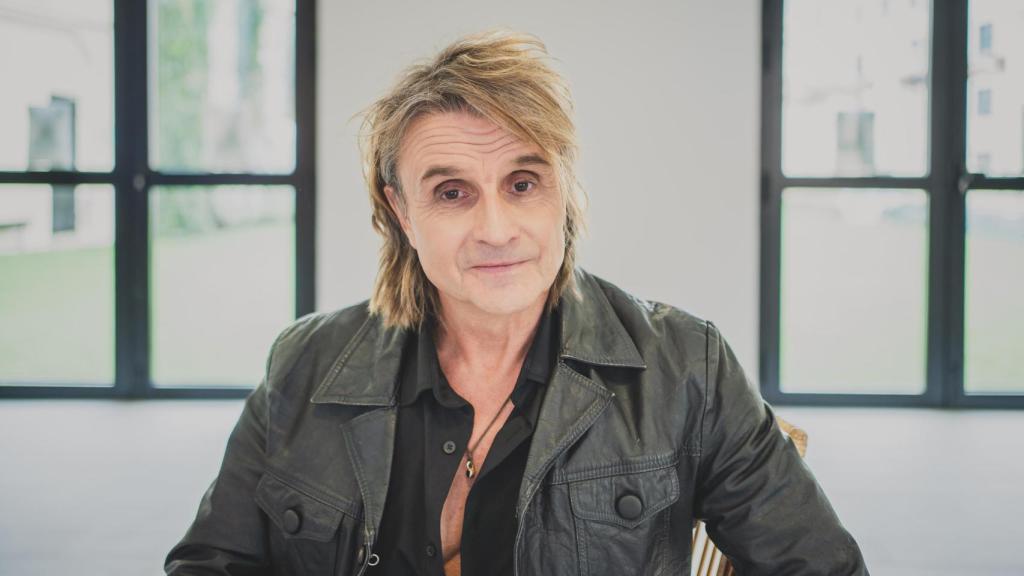 Nacho Cano recuerda que sacaba a las chicas a bailar y que le decían bastante que sí.