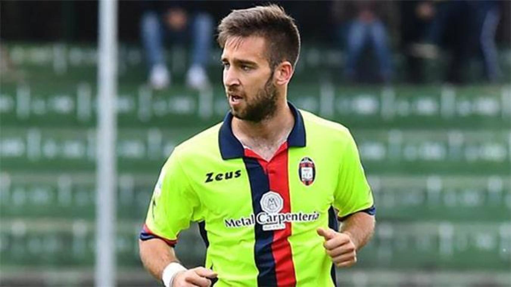 Pol García, durante un partido de fútbol.