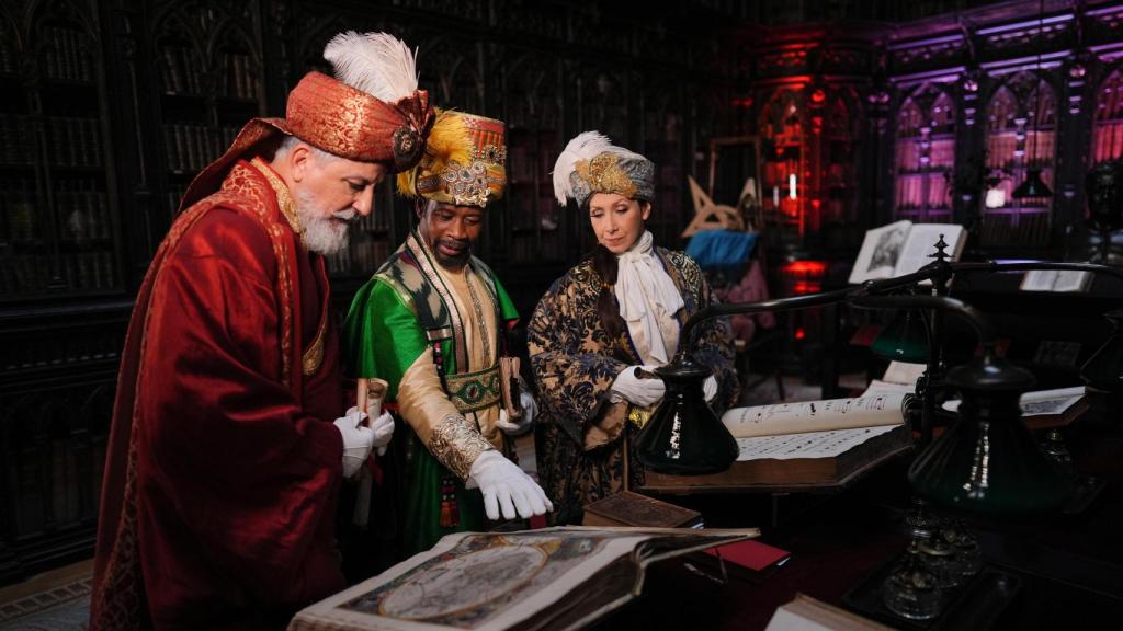 Los emisarios de Melchor, Gaspar y Baltasar durante la presentación de la Cabalgata de Madrid de 2026.