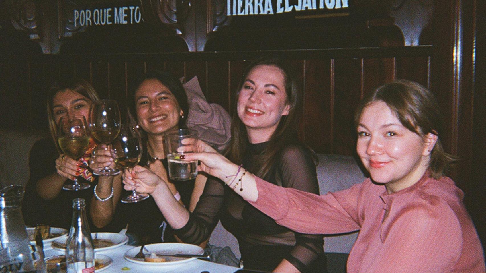 Imagen de una de las veladas para desconocidas.