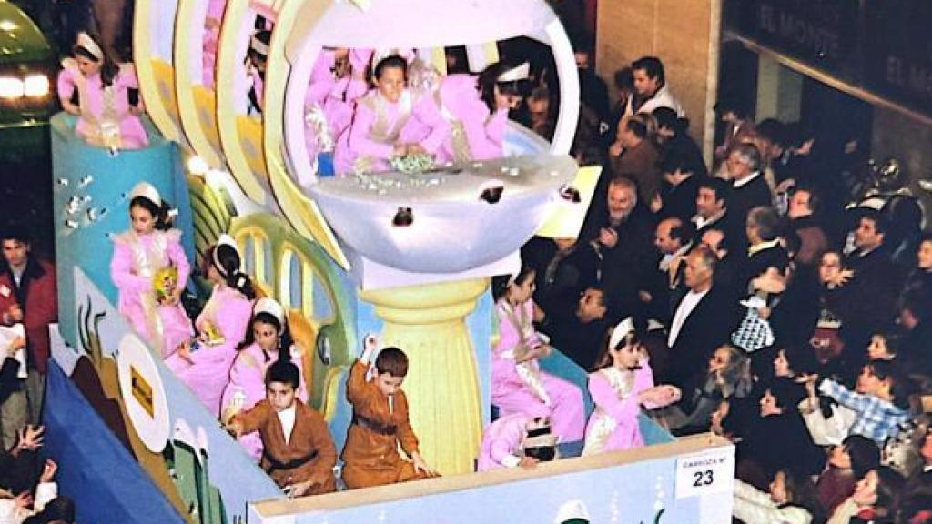 Carroza del 2004 dedicada a la película infantil 'Atlantis'.