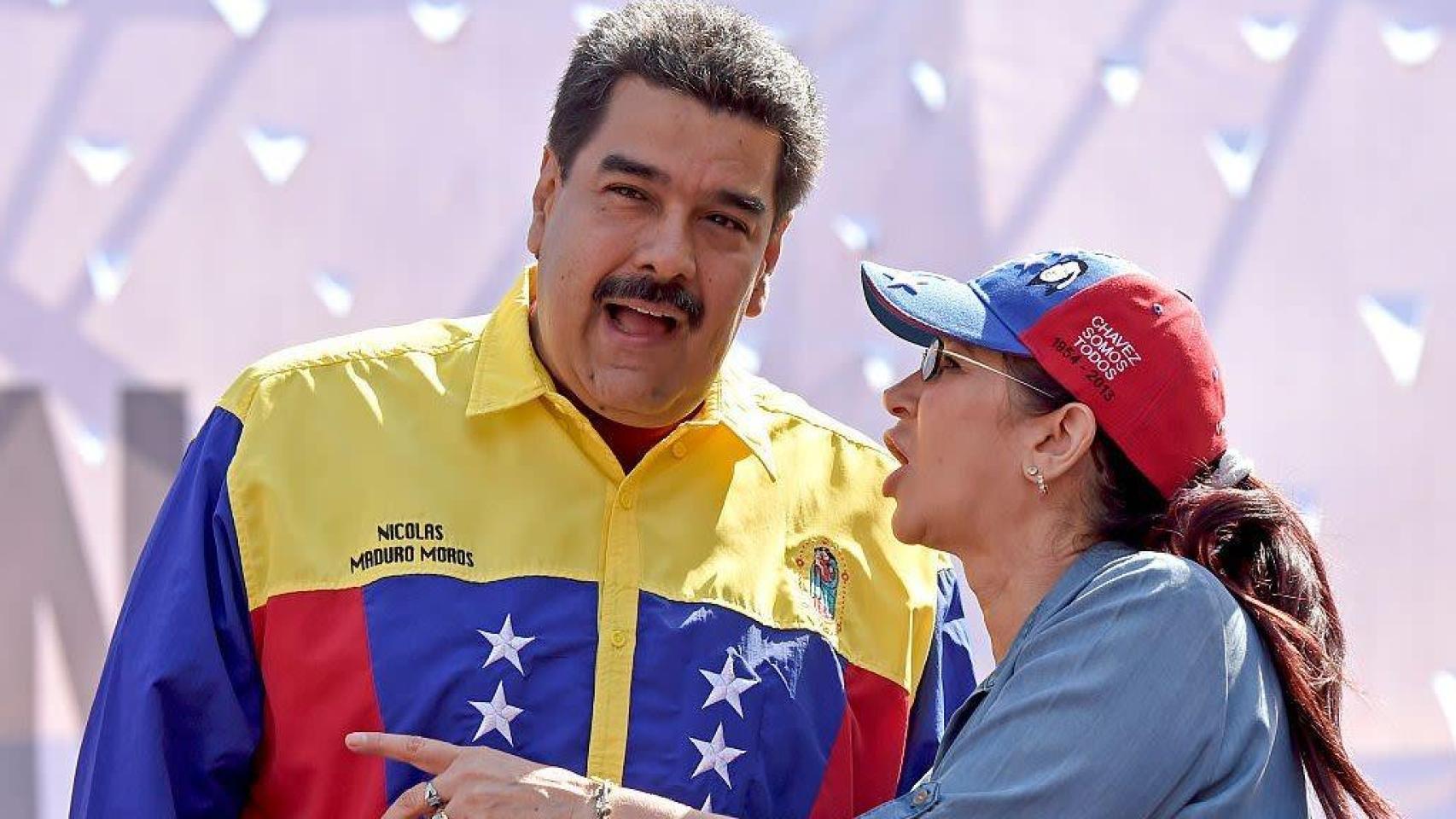 Nicolás Maduro y su mujer Cilia Flores.