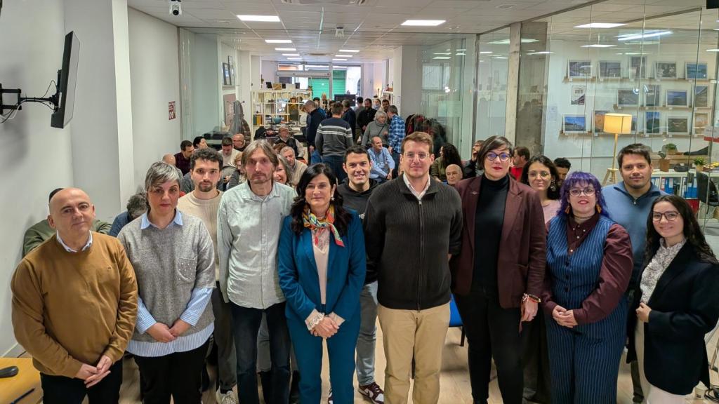 Jorge Pueyo, acompañado de los principales miembros de su candidatura