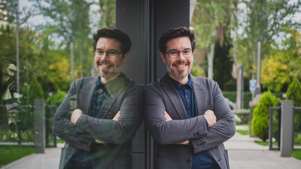 Toni Aira, autor de Mitólogos. El arte de seducir a las masas