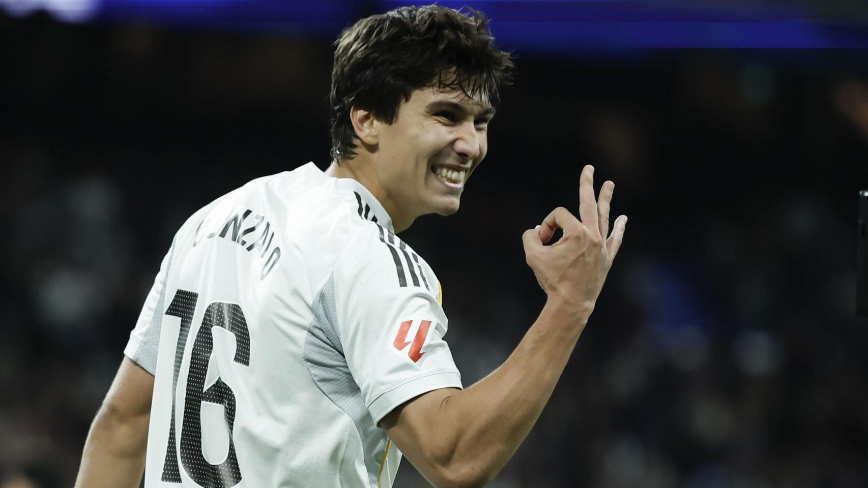 Gonzalo celebra su segundo gol en el partido ante el Real Betis.