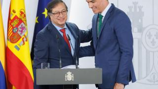 Pedro Sánchez junto al presidente de Colombia, Gustavo Petro.