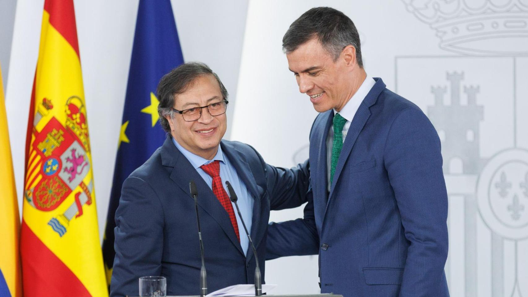 Pedro Sánchez junto al presidente de Colombia, Gustavo Petro.