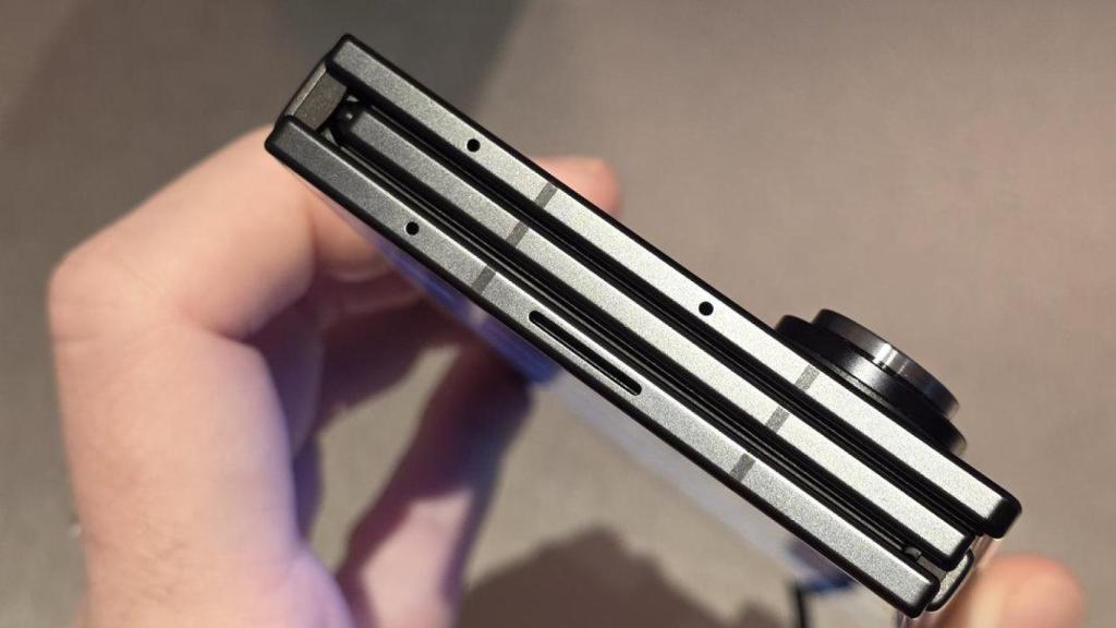 Samsung Galaxy Z Trifold