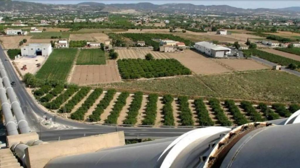 Una imagen de las tuberías del Trasvase Tajo-Segura en el límite entre la Región de Murcia y Orihuela.