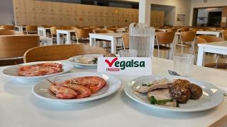 Vegalsa-Eroski dona la comida de Reyes a 14 entidades sociales de Galicia y Asturias