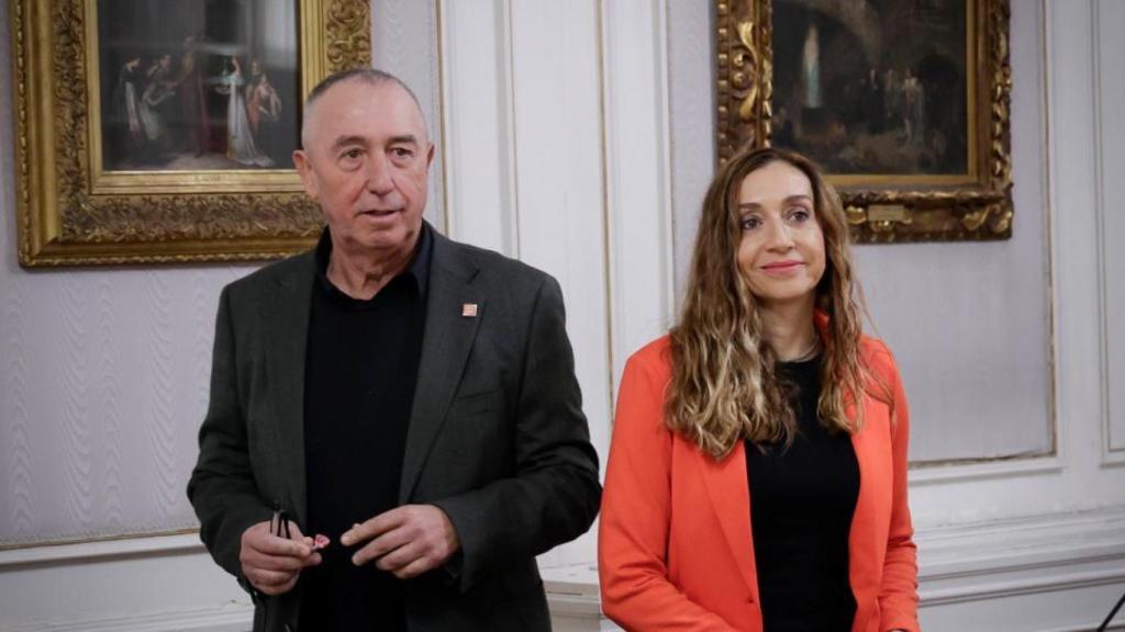 Los diputados de Compromís, Joan Baldoví (Més) e Isaura Navarro (Iniciativa). José Cuéllar / Corts