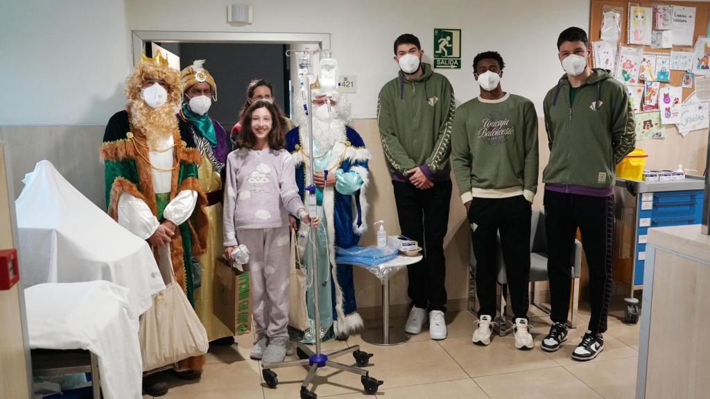Los jugadores del Unicaja en Quirónsalud Málaga.